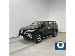 Hilux SW4