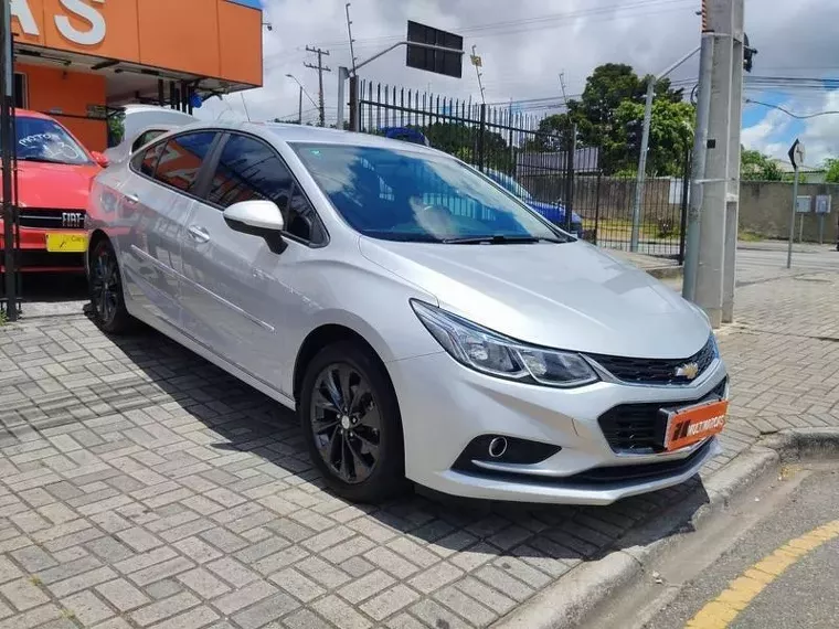 Chevrolet Cruze Prata 4