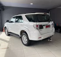 Toyota Hilux SW4