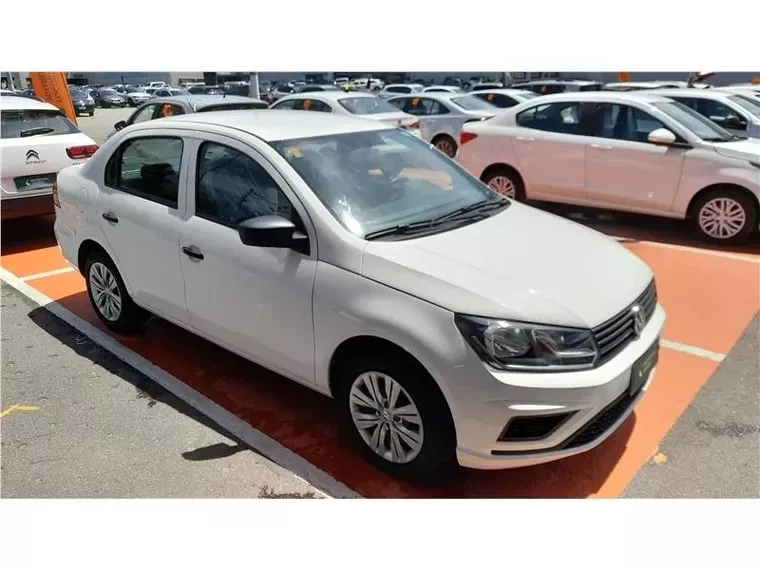 Volkswagen Voyage Branco 11