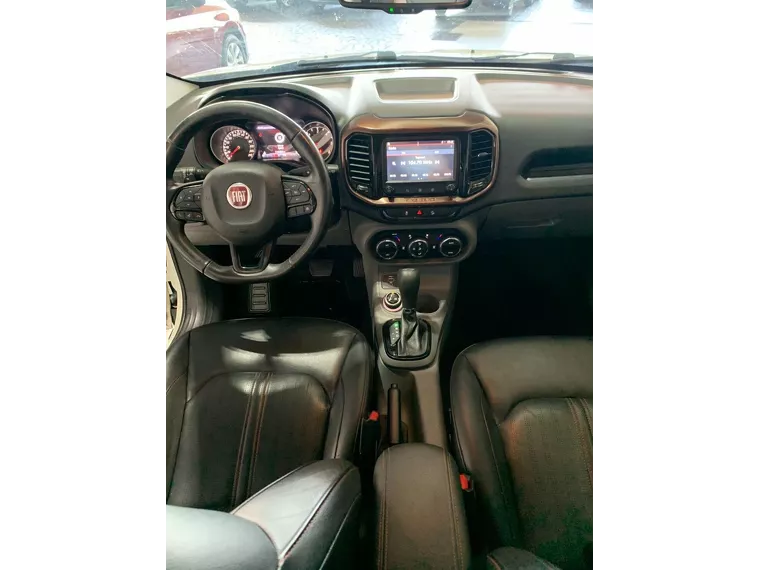 Fiat Toro Branco 18