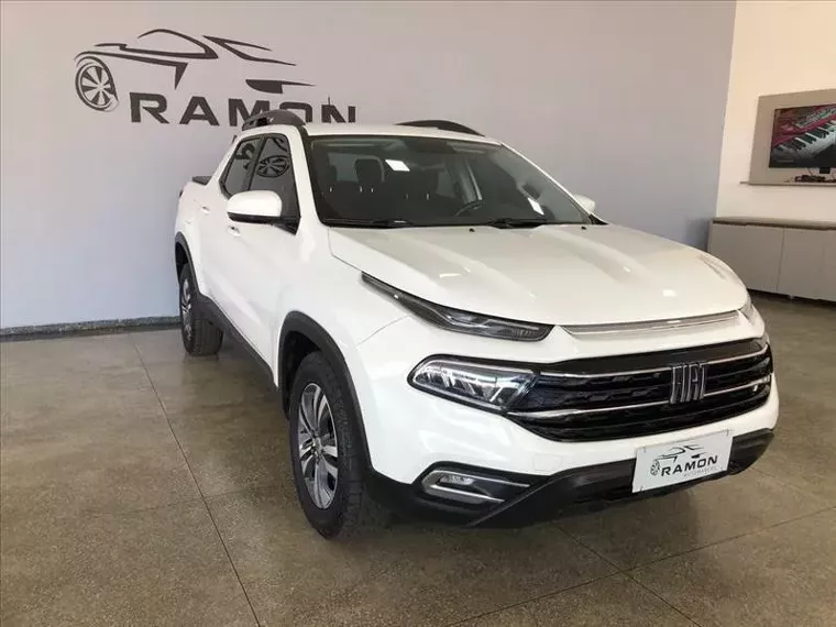 Fiat Toro Branco 4