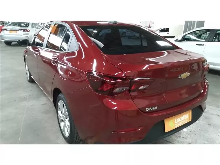 Chevrolet Onix Vermelho 9