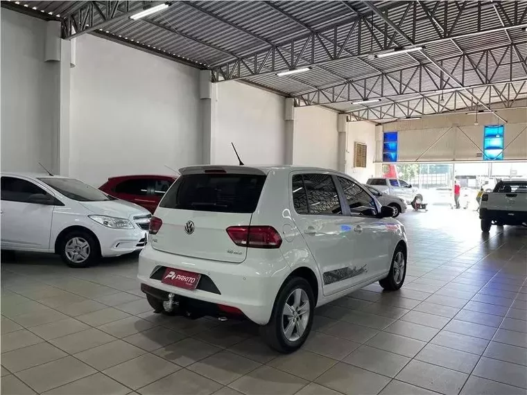 Volkswagen Fox Branco 10