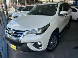 Toyota Hilux SW4