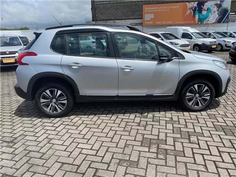 Peugeot 2008 Prata 2