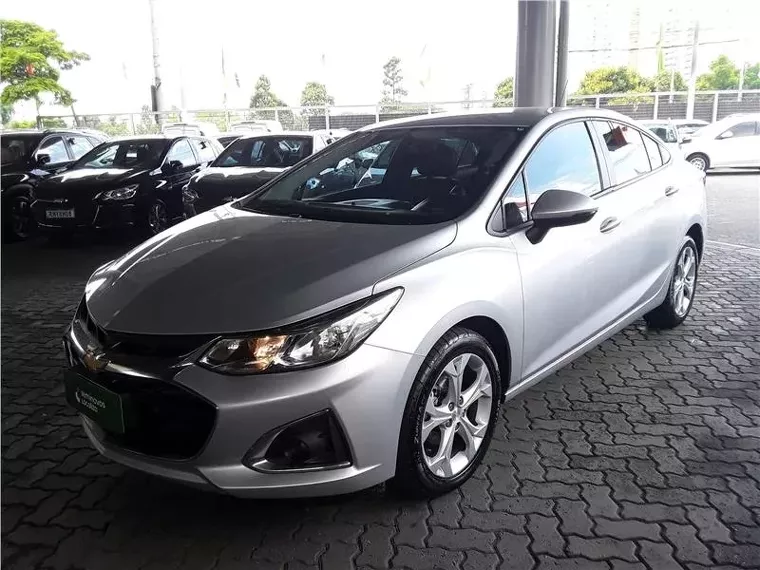 Chevrolet Cruze Prata 4