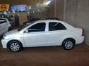 Toyota Etios Branco 2