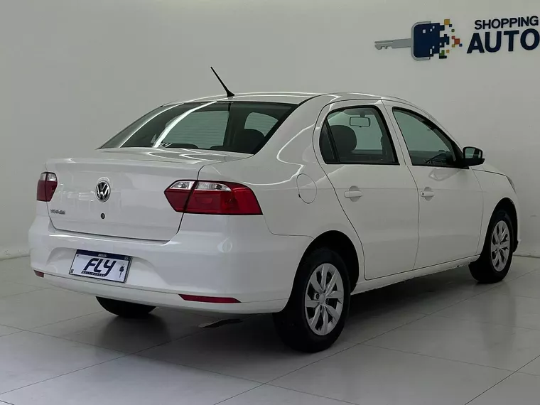 Volkswagen Voyage Branco 14