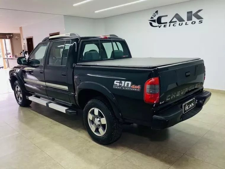 Chevrolet S10 Preto 14