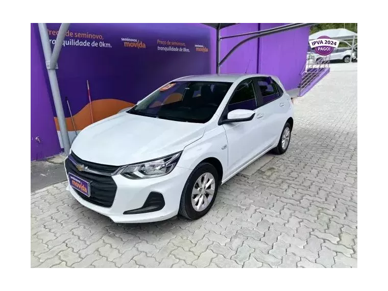 Chevrolet Onix Branco 7