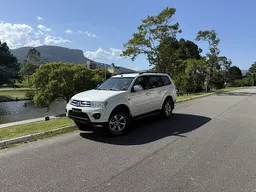 Mitsubishi Pajero Dakar