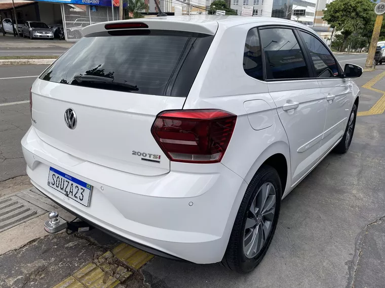 Volkswagen Polo Hatch Branco 9