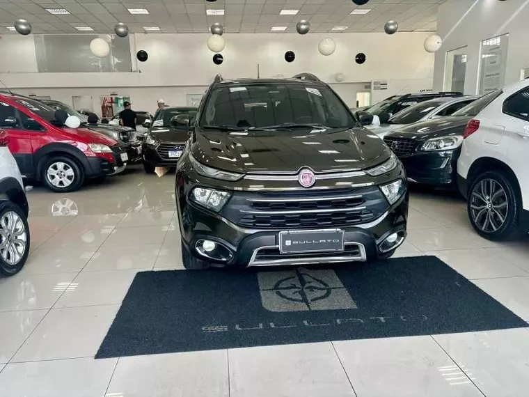 Fiat Toro Marrom 3