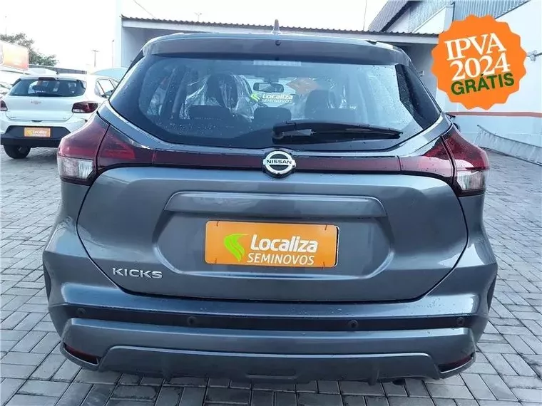 Nissan Kicks Cinza 8