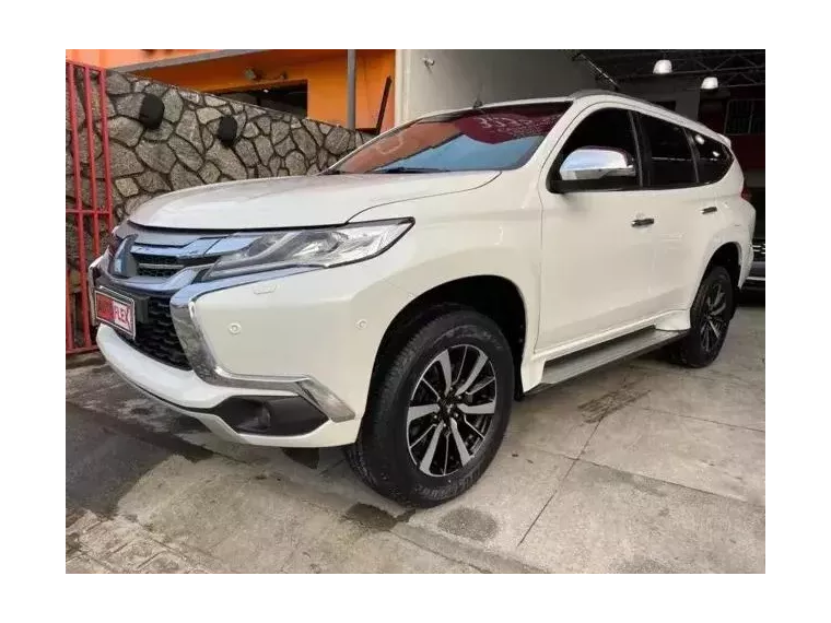 Mitsubishi Pajero Sport Branco 5