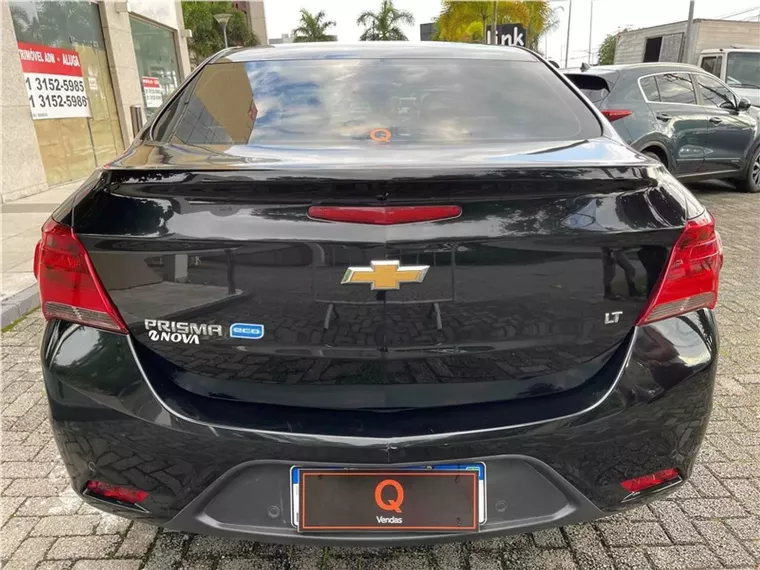 Chevrolet Prisma Preto 7