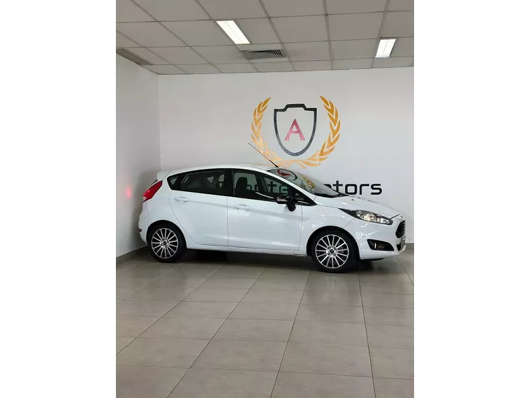 Ford Fiesta Branco 3