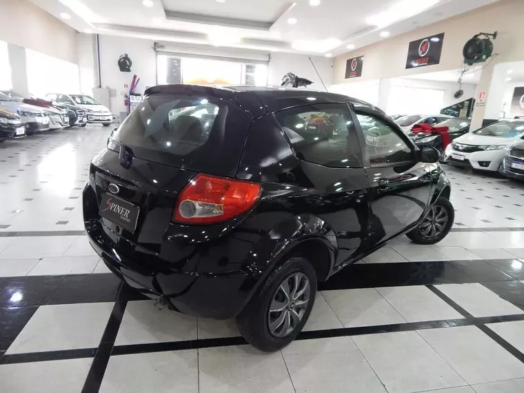 Ford KA Preto 1