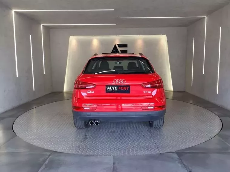 Audi Q3 Vermelho 5