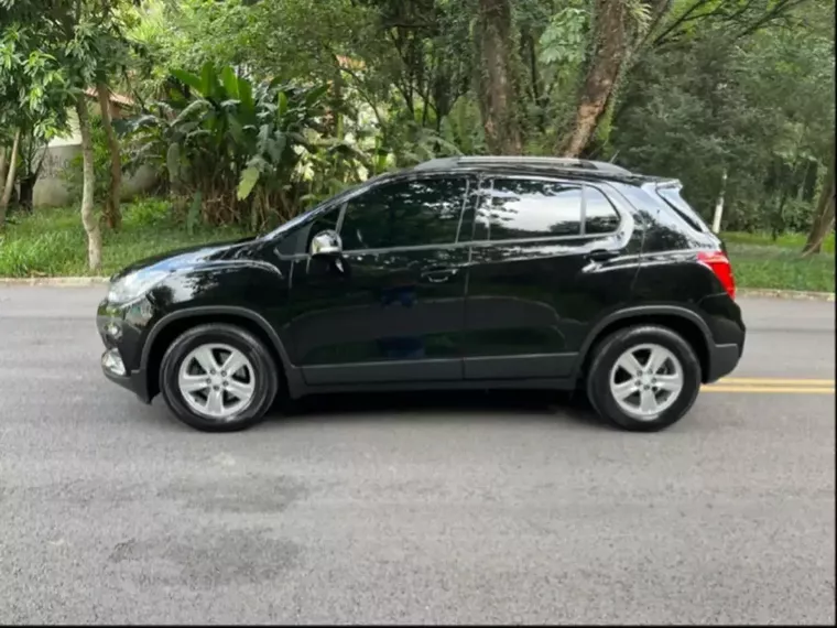 Chevrolet Tracker Preto 5