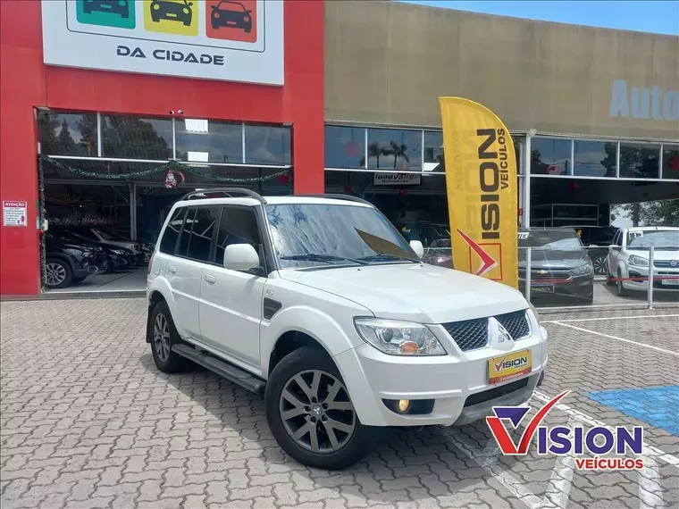 Mitsubishi Pajero TR4 Branco 6