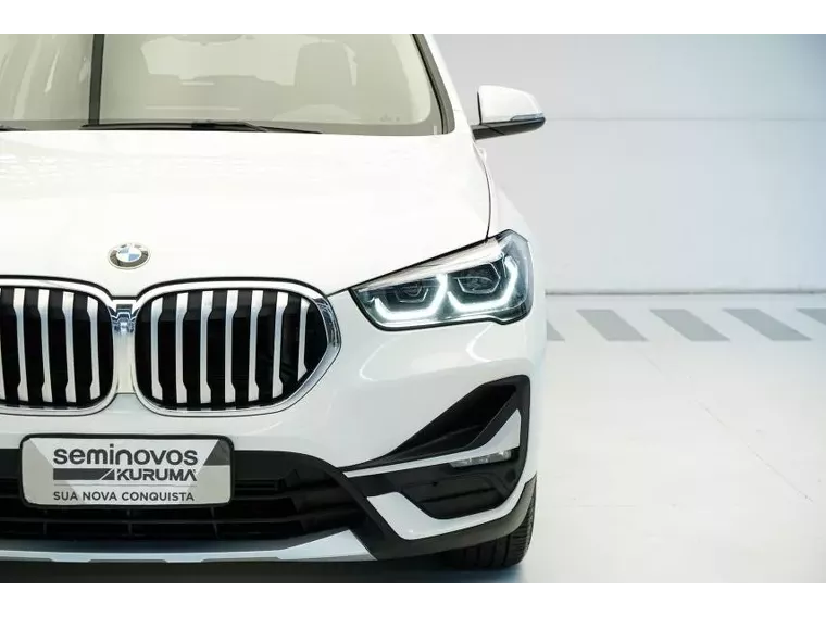 BMW X1 Branco 19