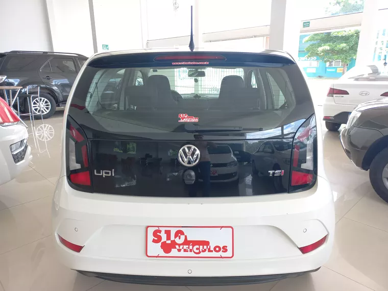 Volkswagen UP Branco 1