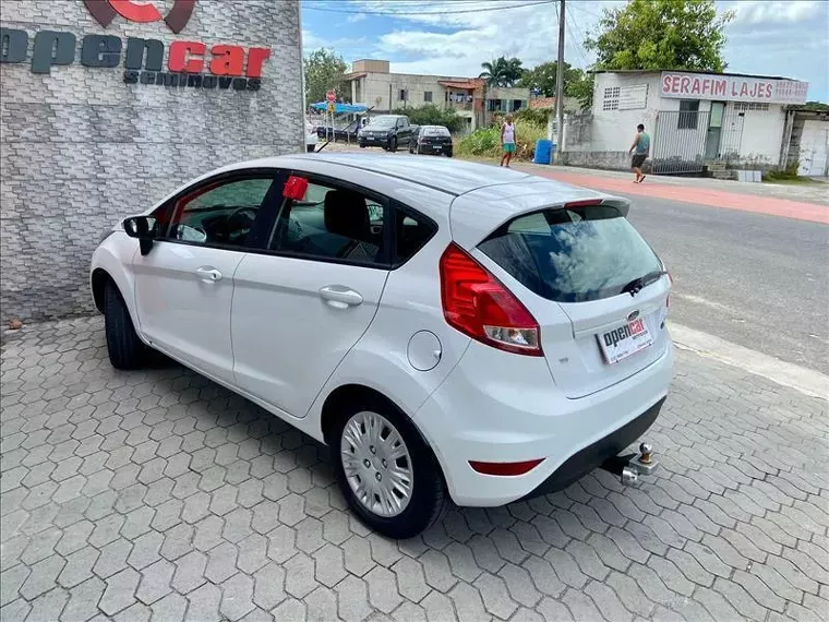 Ford Fiesta Branco 4