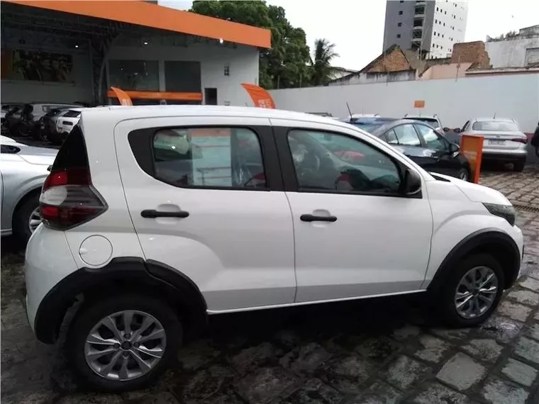 Fiat Mobi Branco 2