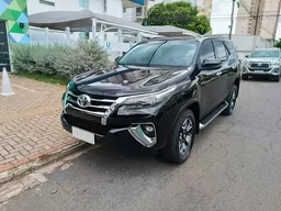 Toyota Hilux SW4