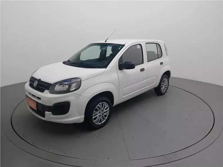 Fiat Uno Branco 13