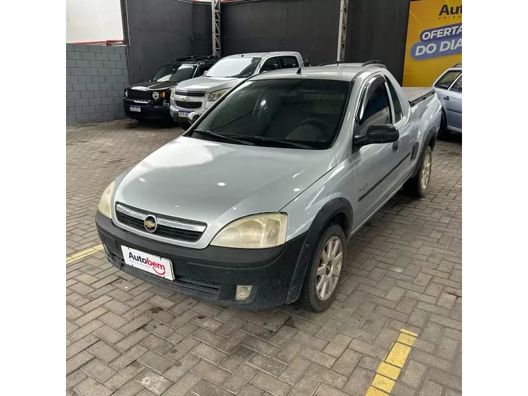 Chevrolet Montana Prata 3