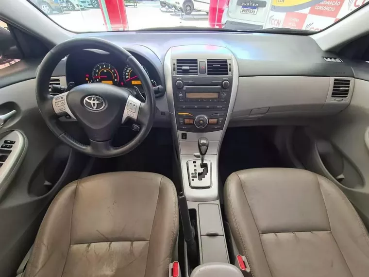 Toyota Corolla Prata 6