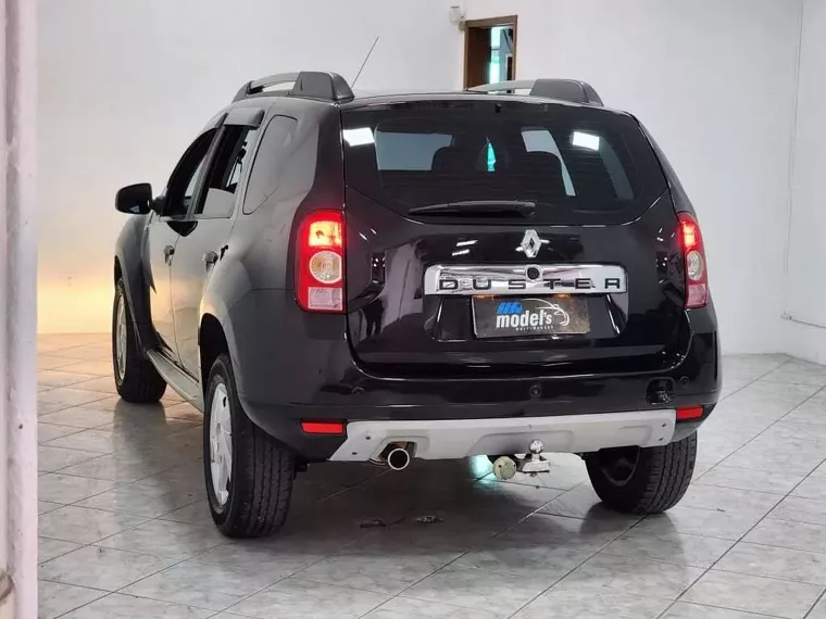 Renault Duster Preto 10