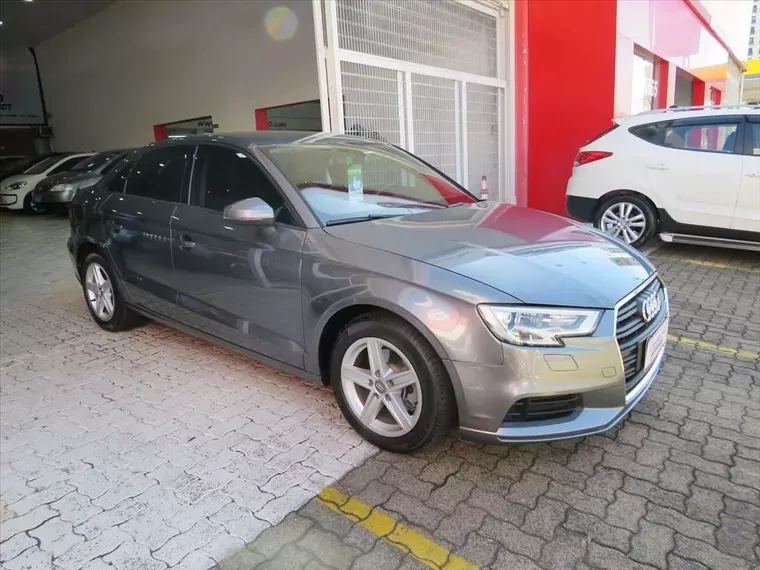 Audi A3 Cinza 1