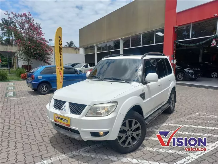 Mitsubishi Pajero TR4 Branco 1