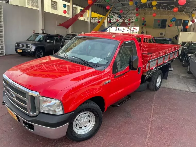 Ford F-350 Vermelho 14