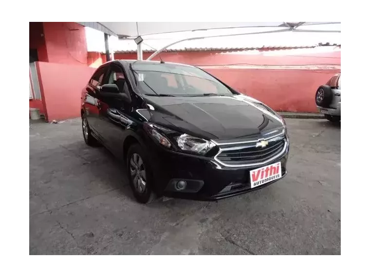 Chevrolet Onix Preto 3