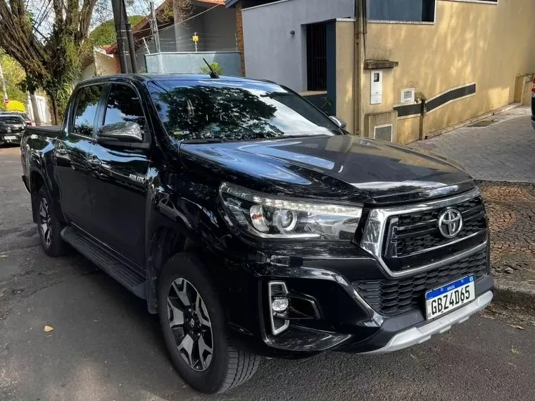 Toyota Hilux Preto 3