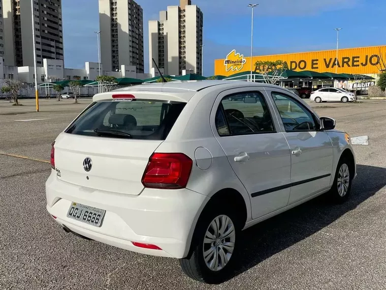 Volkswagen Gol Branco 7