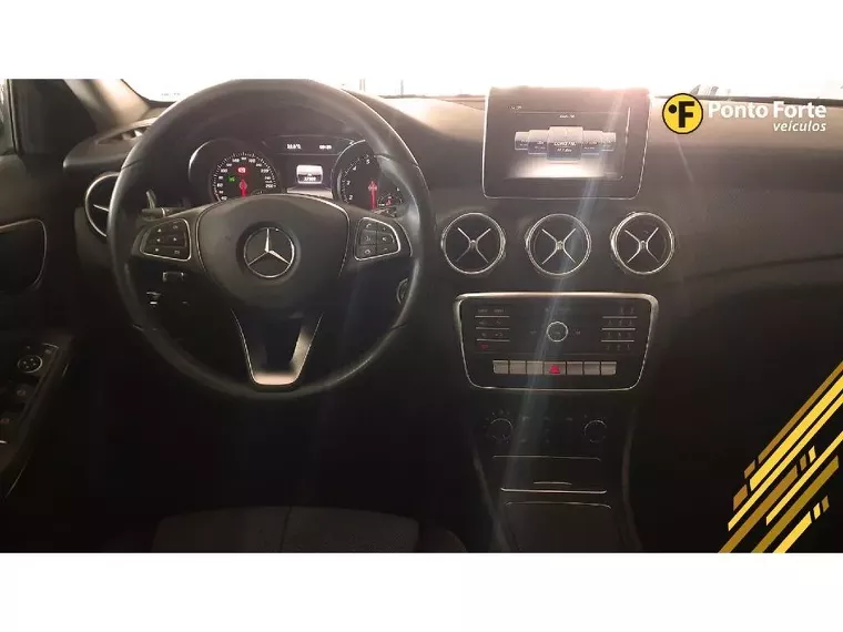 Mercedes-benz GLA 200 Preto 3