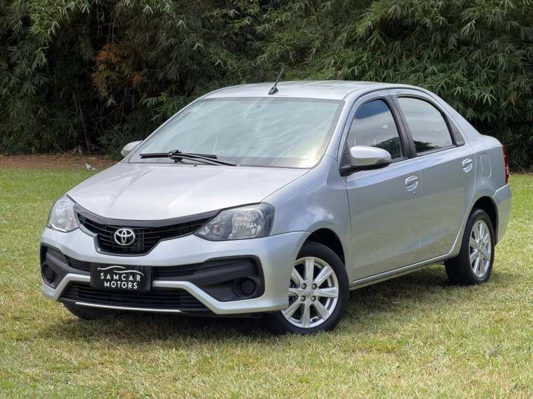 Toyota Etios 1.5 X Plus 16V 2021