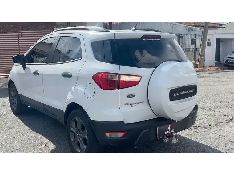 Ford Ecosport Branco 3