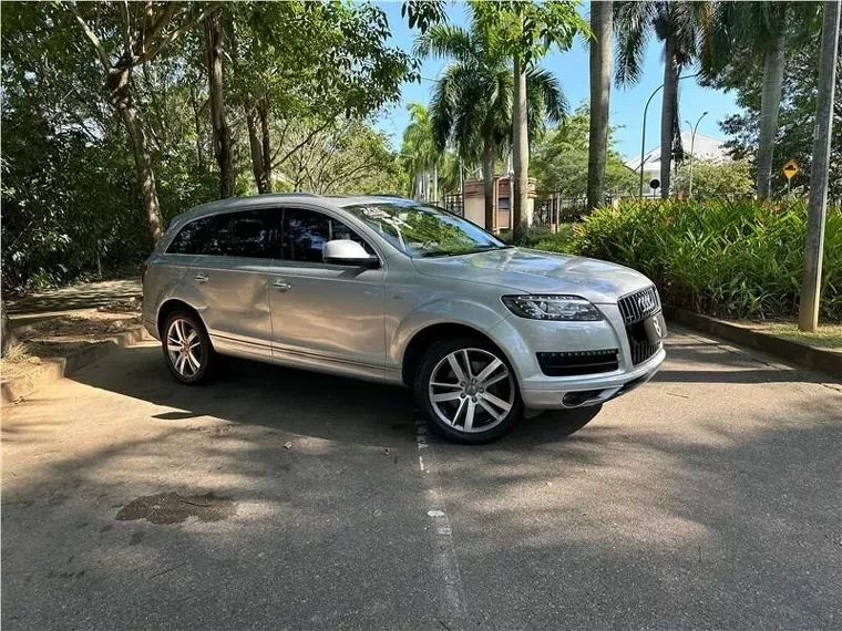 Audi Q7 Prata 4