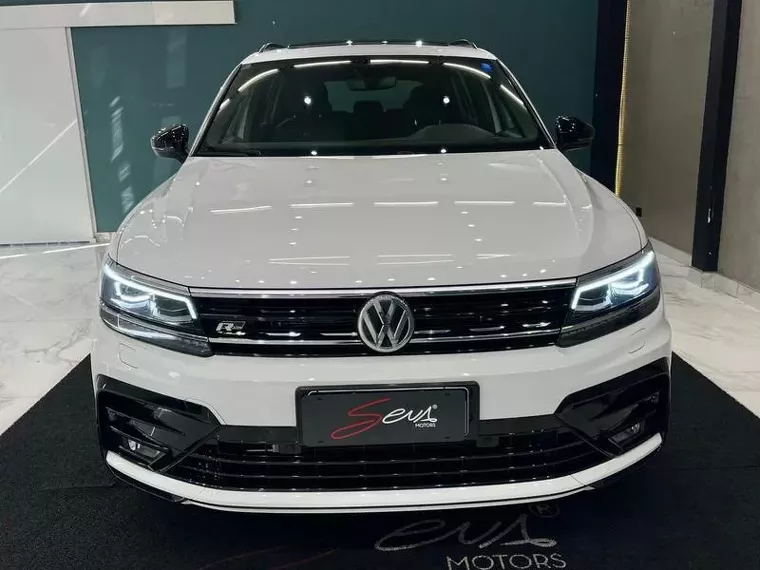 Volkswagen Tiguan Branco 10