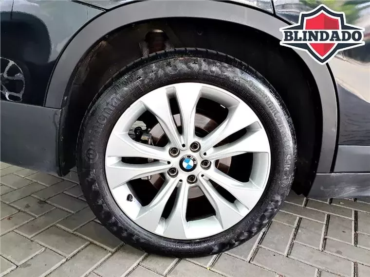 BMW X1 Preto 7