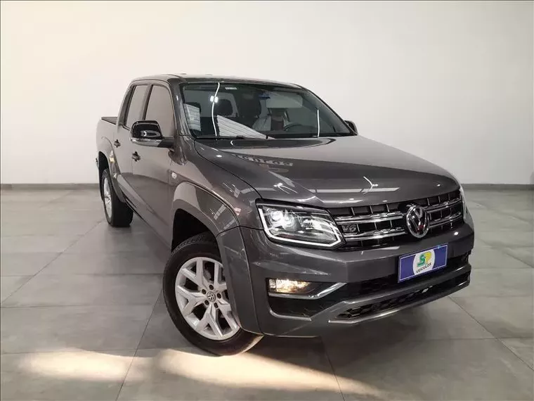 Volkswagen Amarok Cinza 7