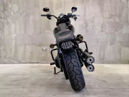 Harley-Davidson Low Rider