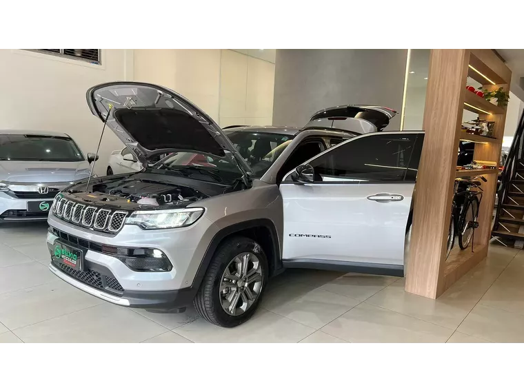 Jeep Compass Prata 11